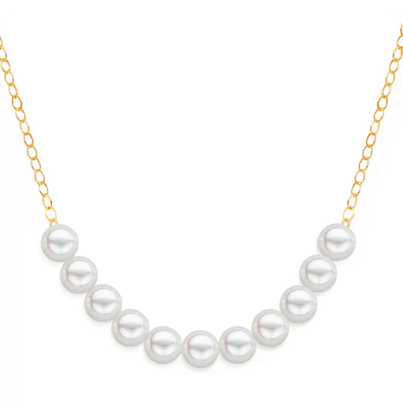 Gold necklace with 11 uniform pearls