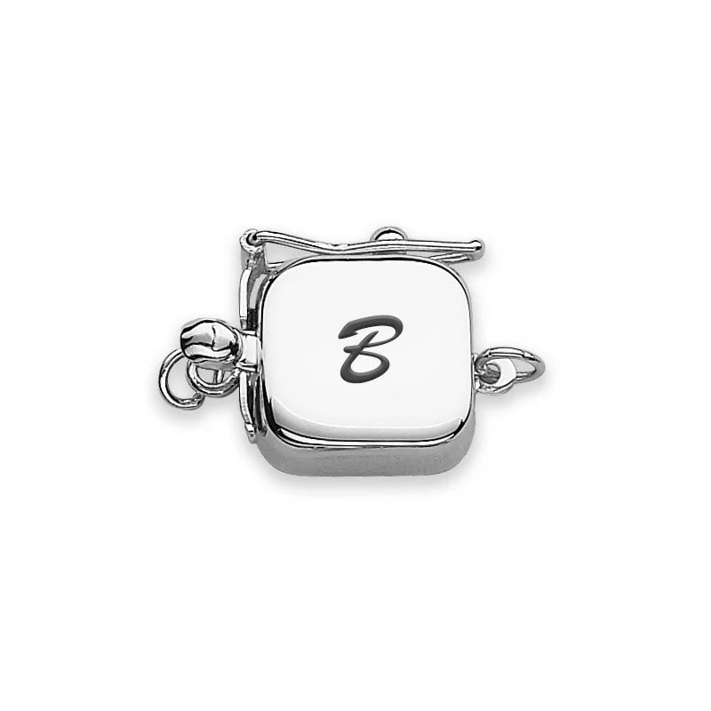Clasp engraved white gold script